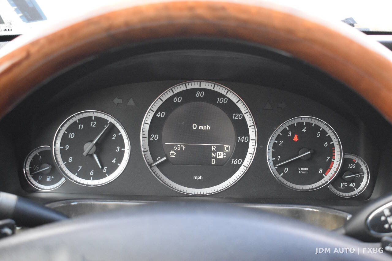 Used 2010 Mercedes-Benz E 350 Sedan image 24