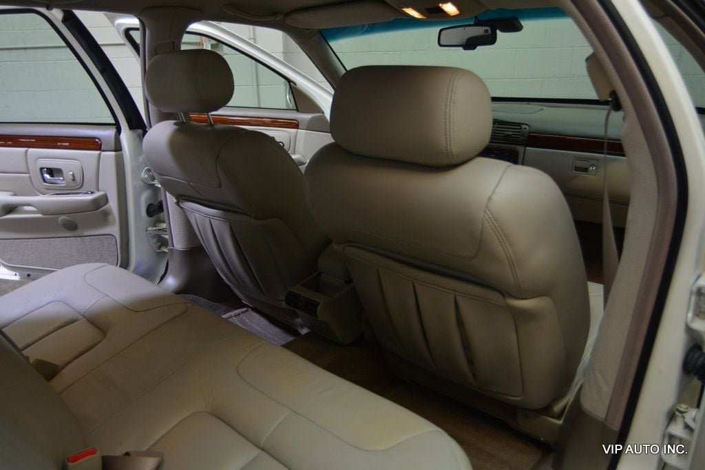 Used 1997 Cadillac De Ville D'Elegance w/ Safety/Security Pkg FWD image 10