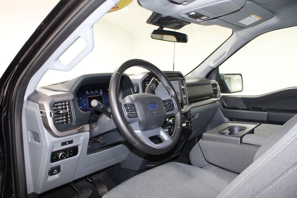 Used 2025 Ford F150 XLT w/ Equipment Group 301A Standard AWD/4WD image 22