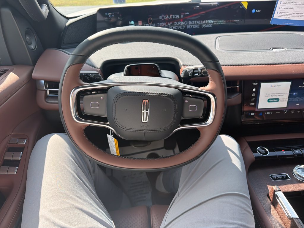 New 2027 Lincoln Navigator Reserve AWD/4WD image 16