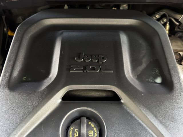 Used 2023 Jeep Wrangler Unlimited w/ Sun & Screen Package AWD/4WD image 30