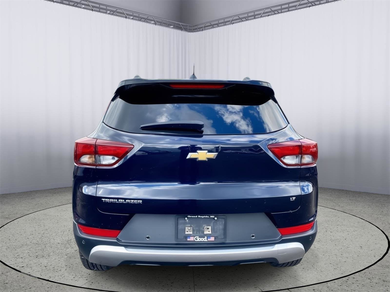 Used 2021 Chevrolet TrailBlazer LT w/ Convenience Package FWD image 22