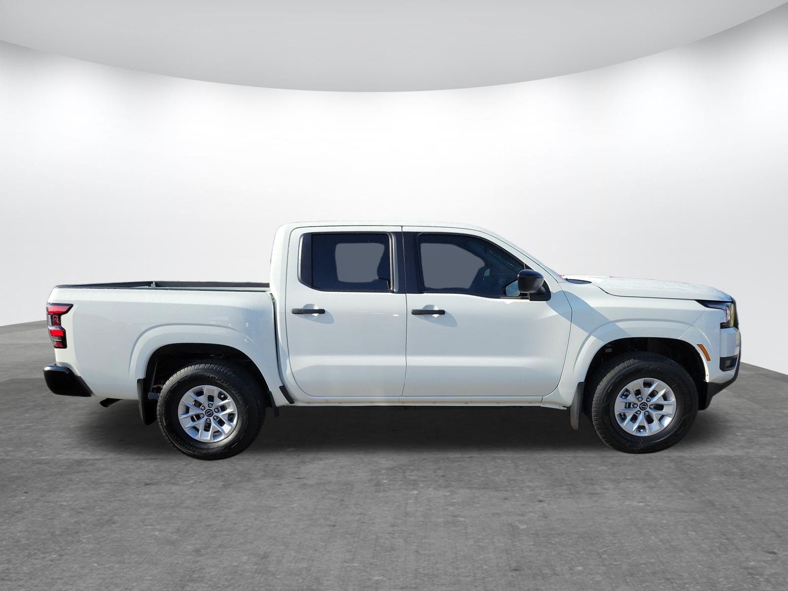 Used 2026 Nissan Frontier S AWD/4WD image 4
