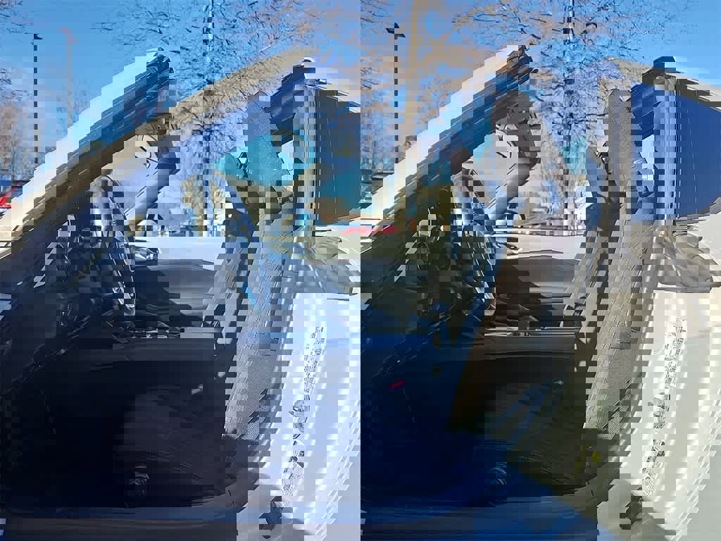 Used 2017 MAZDA MX-5 Miata RF Club image 10