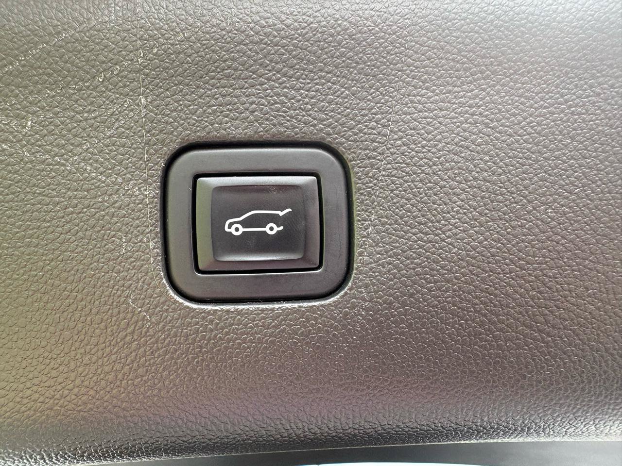 Used 2022 Buick Enclave Premium FWD image 5
