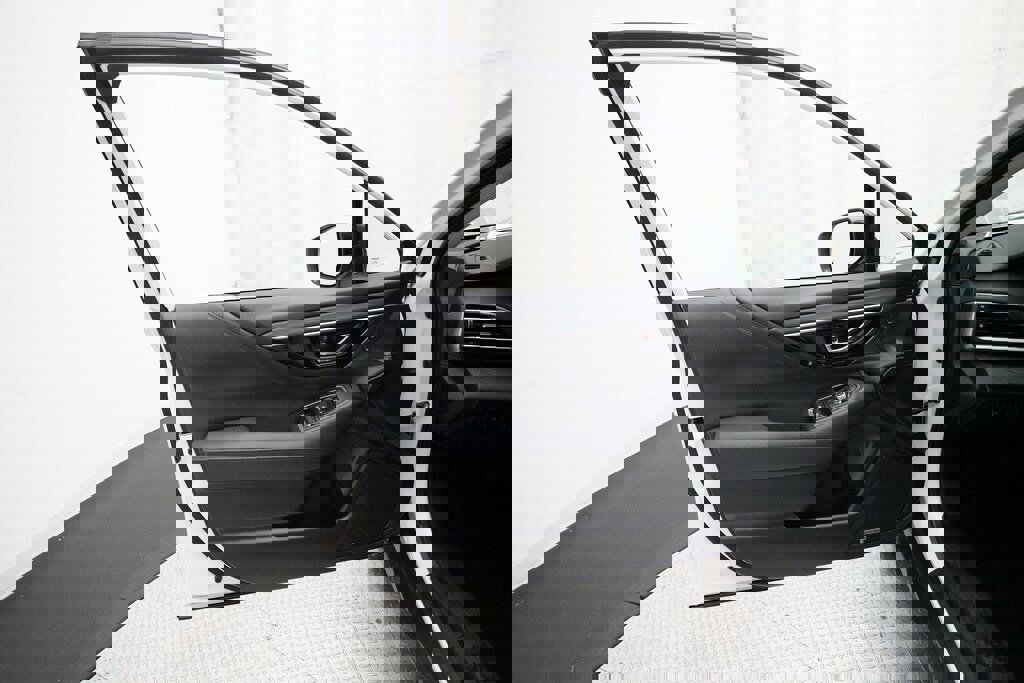 Used 2024 Subaru Outback Limited image 28