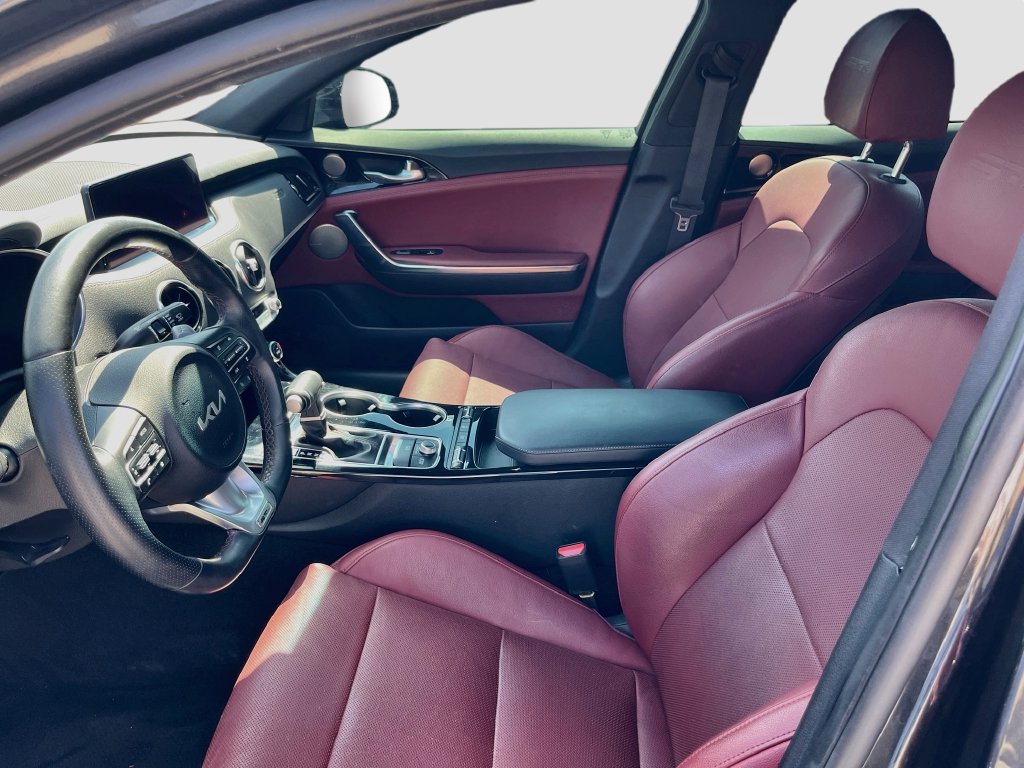 Used 2023 Kia Stinger GT-Line w/ Sun & Sound Package RWD image 22