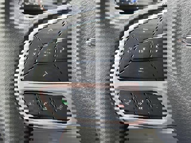 Used 2020 Chrysler Pacifica Touring w/ Advanced Safetytec Group image 18