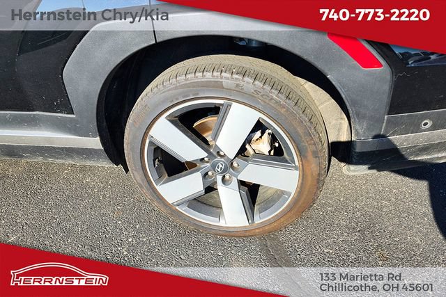 Used 2025 Hyundai Santa Fe Limited AWD/4WD image 29