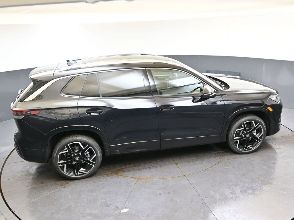 New 2026 Volkswagen Tiguan SEL R-Line image 42