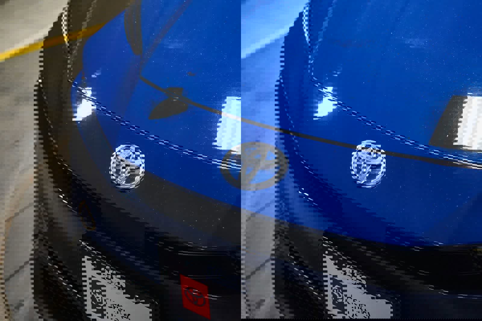 Used 2023 Toyota Prius LE image 5