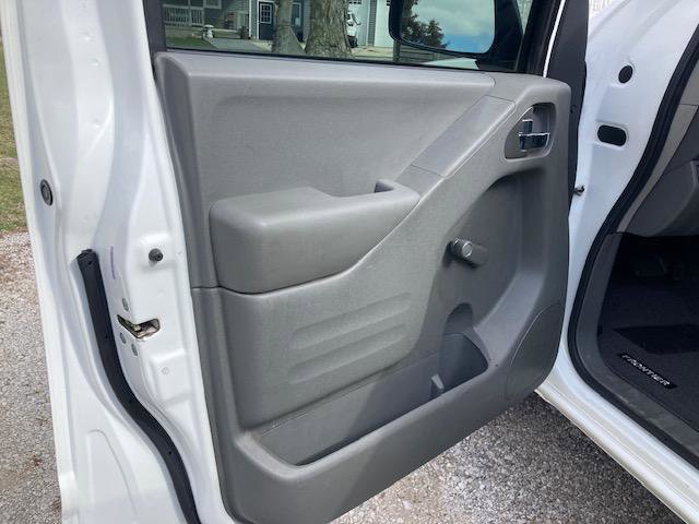 Used 2019 Nissan Frontier S RWD image 21