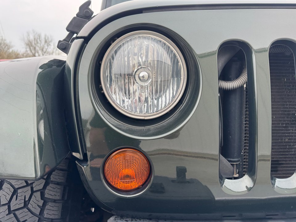 Used 2010 Jeep Wrangler Sahara w/ Trailer Tow Group image 27
