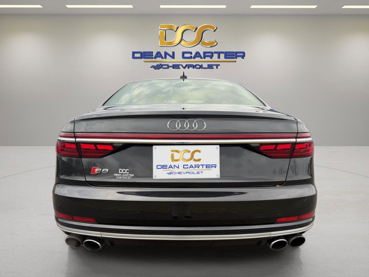 Used 2020 Audi S8 L w/ S8 Executive Package image 7