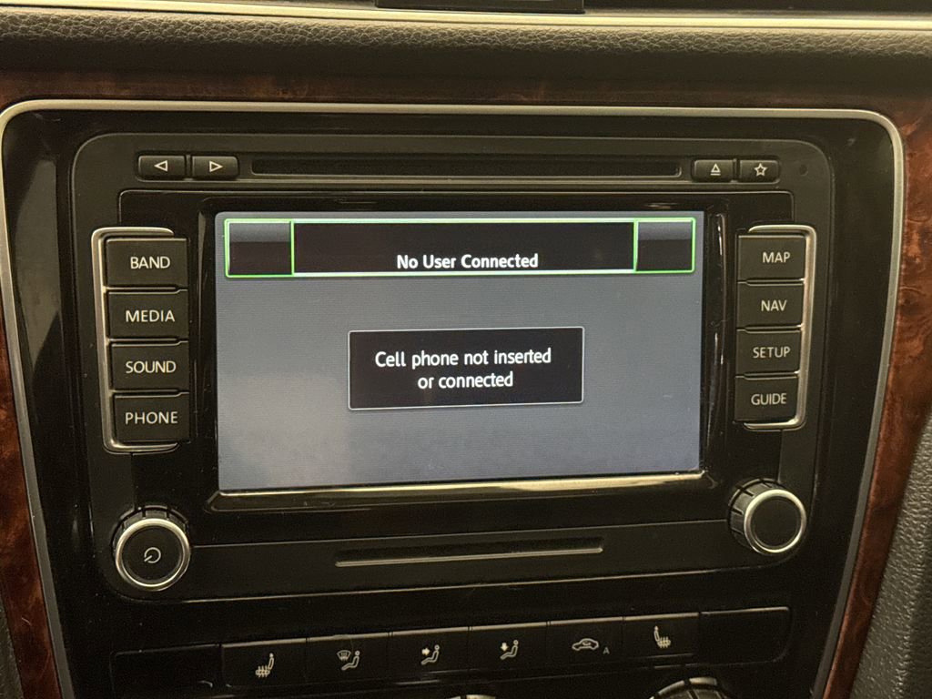 Used 2012 Volkswagen Passat 2.5 SEL image 24