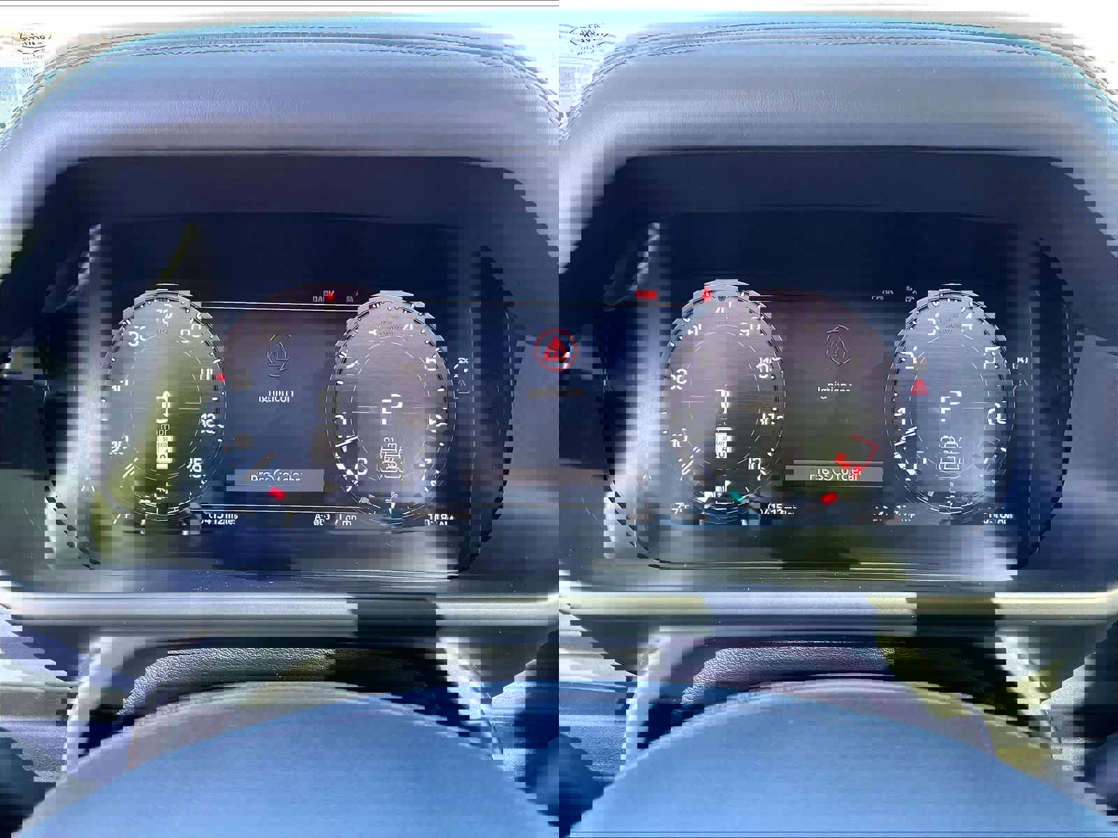 Used 2023 Land Rover Defender 130 X-Dynamic SE image 22