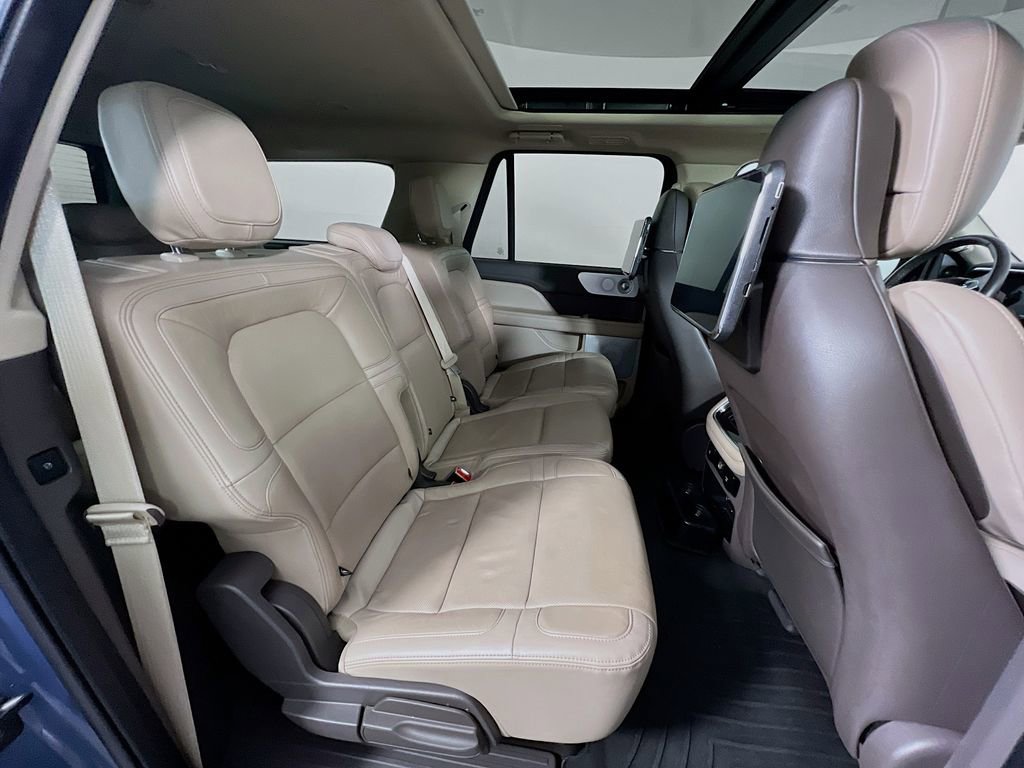 Used 2022 Lincoln Navigator L Reserve image 31