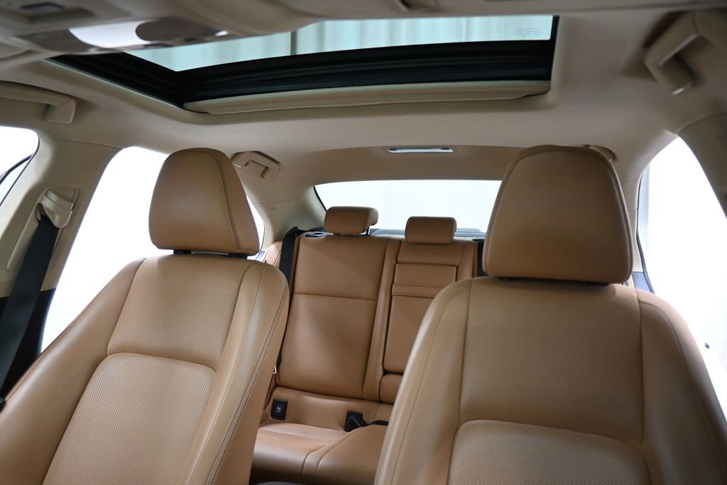 Used 2015 Lexus IS 250 250 w/ Navigation System Package image 2