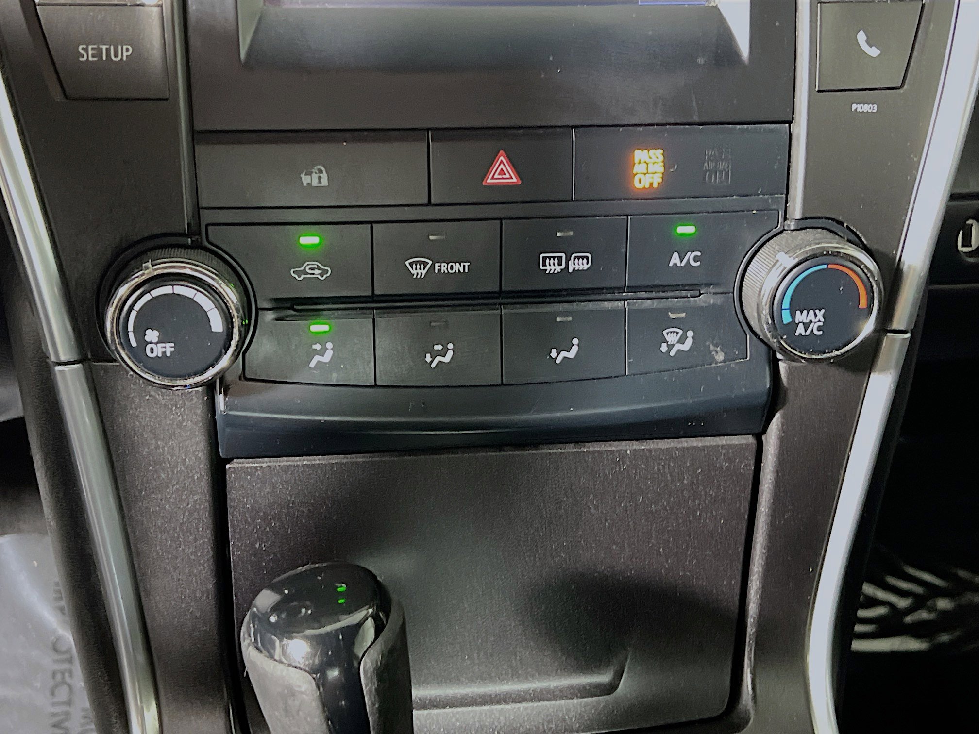 Used 2015 Toyota Camry SE image 25