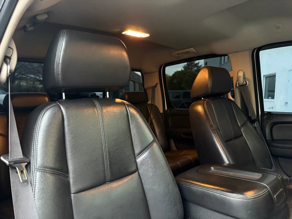 Used 2007 Chevrolet Silverado 1500 LTZ w/ Safety Package AWD/4WD image 18