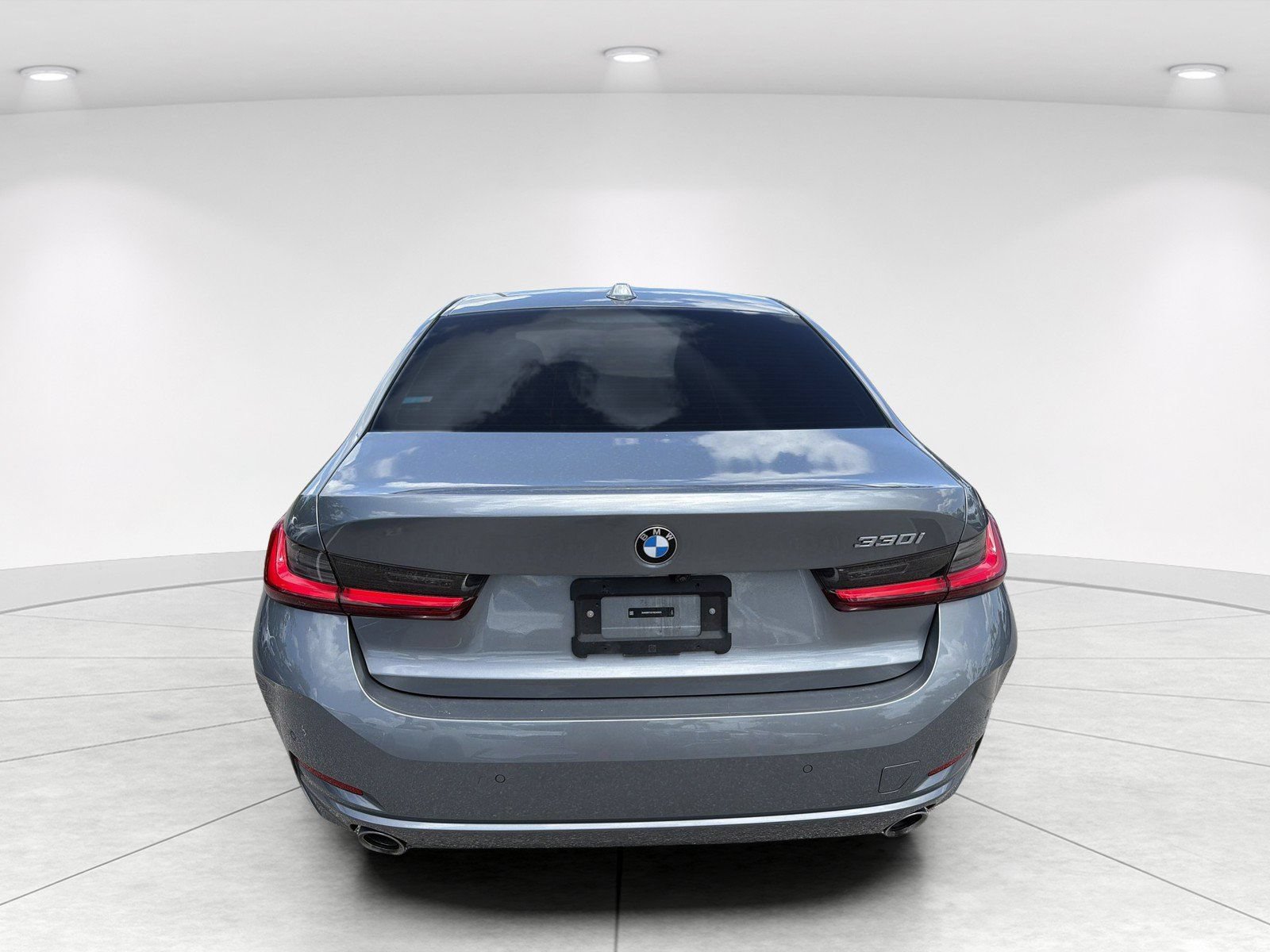 Used 2023 BMW 330i Sedan w/ Premium Package RWD image 5