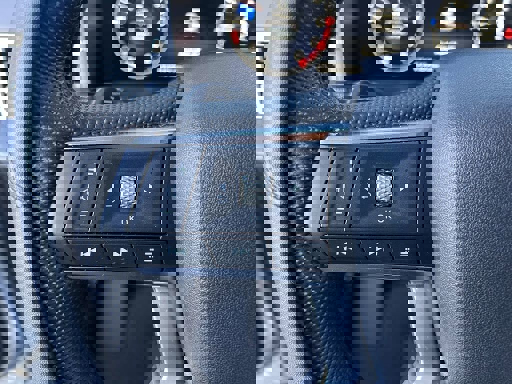 Used 2023 Mitsubishi Outlander SE image 27