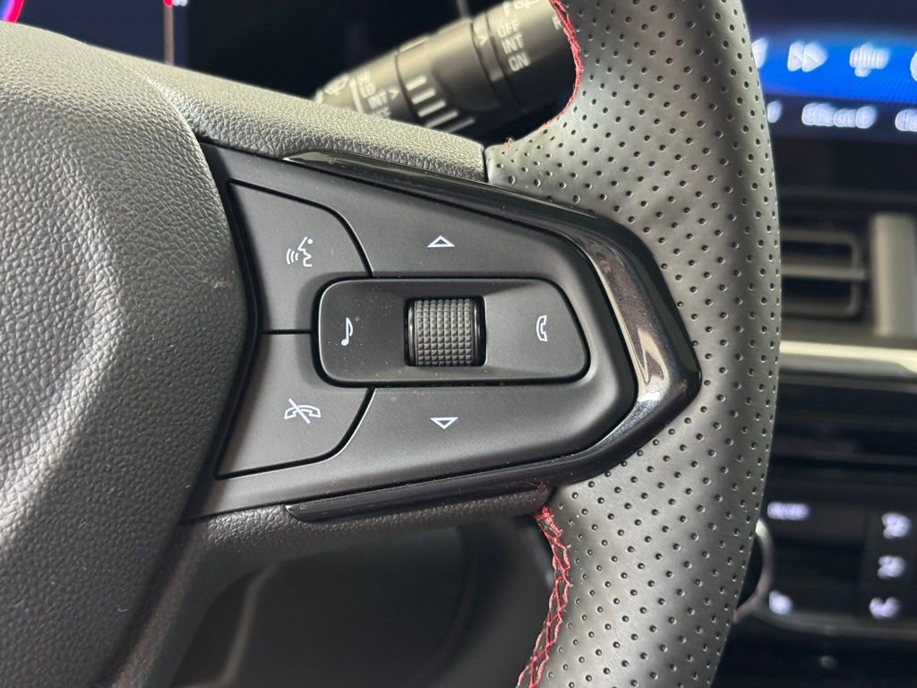 New 2026 Chevrolet Trax RS w/ Sunroof Package image 32