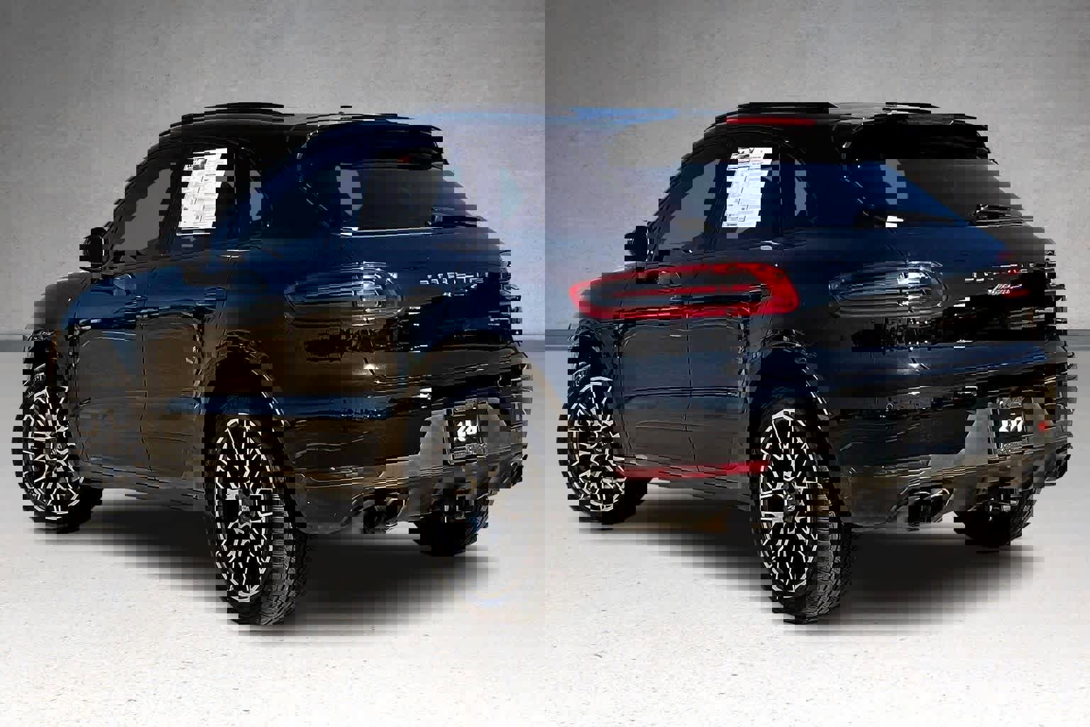 Used 2018 Porsche Macan S image 4