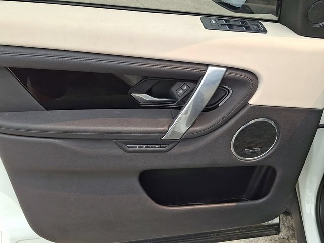 Used 2021 Land Rover Discovery Sport SE AWD/4WD image 21