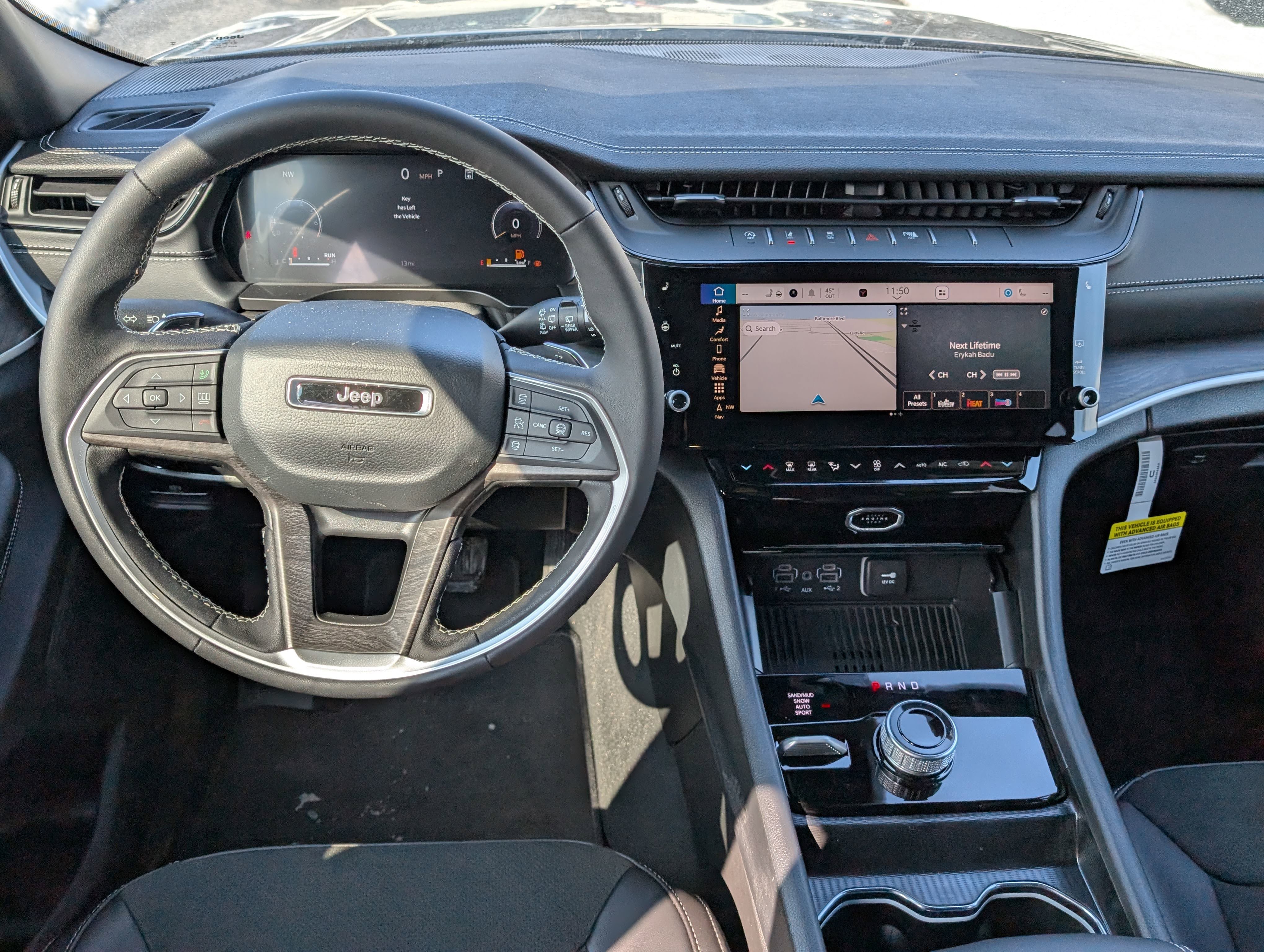 New 2026 Jeep Grand Cherokee Altitude image 14