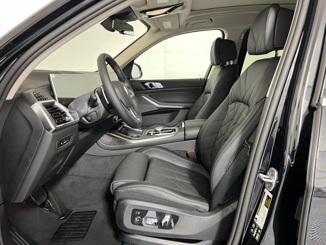 Used 2026 BMW X7 xDrive40i w/ Premium Package image 11