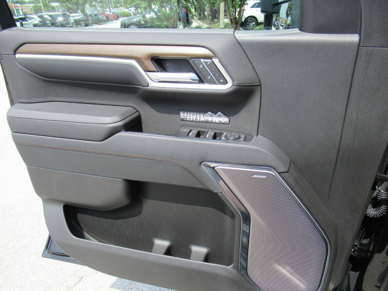 Used 2026 Chevrolet Silverado 1500 High Country w/ High Country Premium Package AWD/4WD image 23