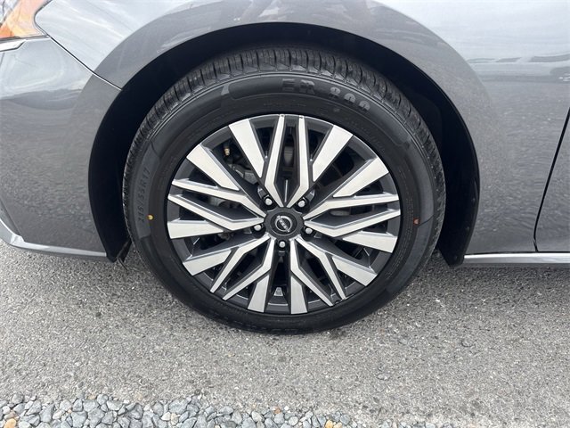 Used 2024 Nissan Altima 2.5 SV image 10