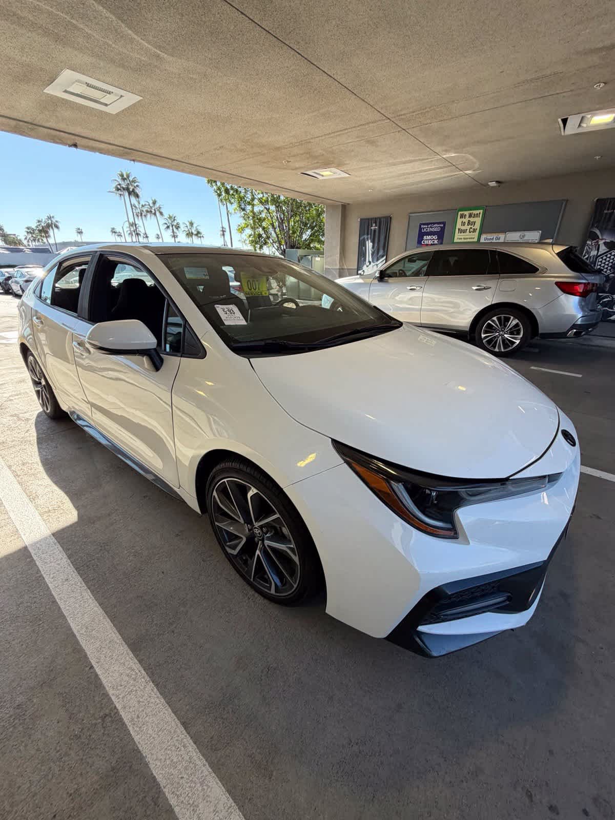 Used 2021 Toyota Corolla SE w/ Carpet Mat Package (TMS) FWD image 3