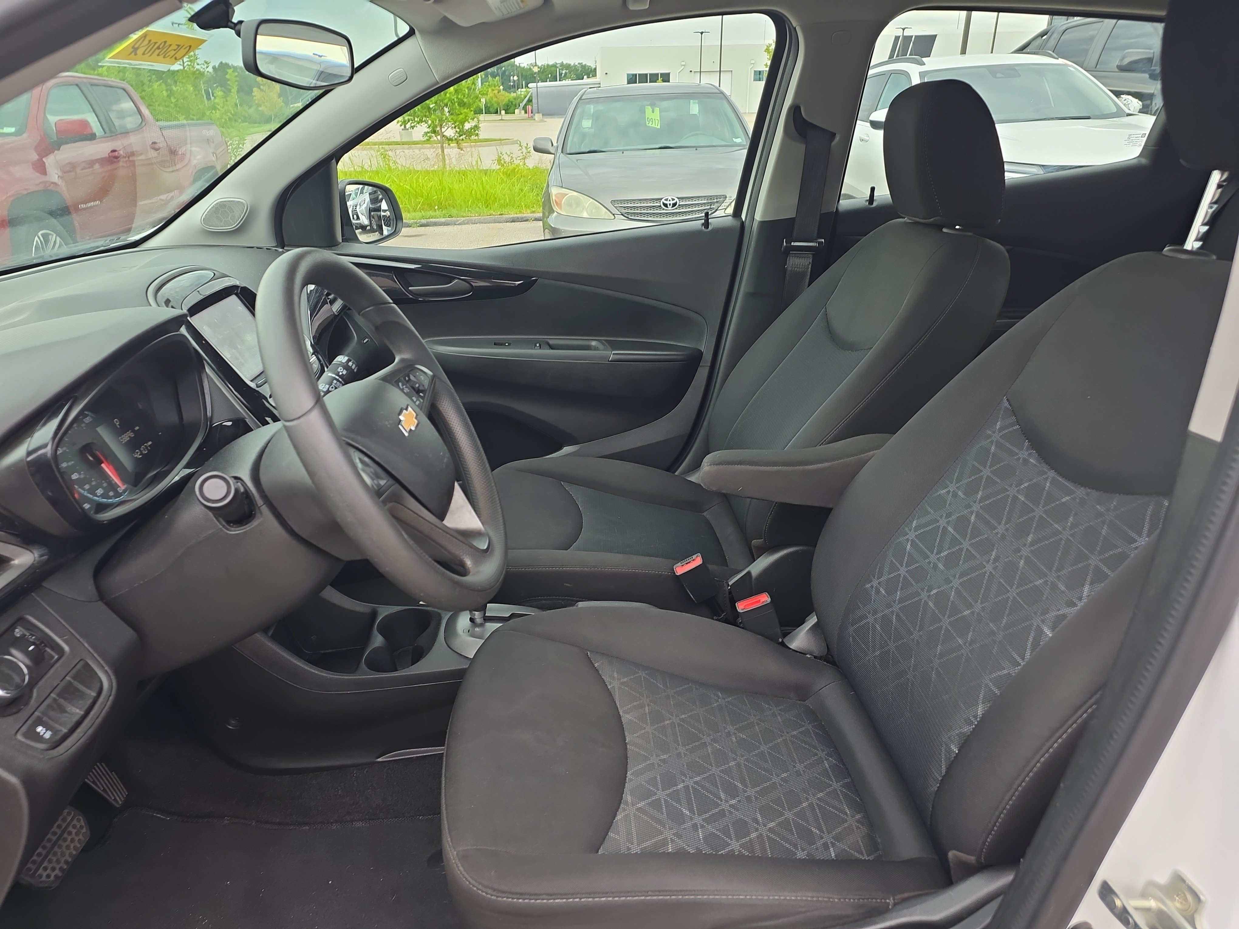 Used 2022 Chevrolet Spark LT w/ Spark Special Edition FWD image 13