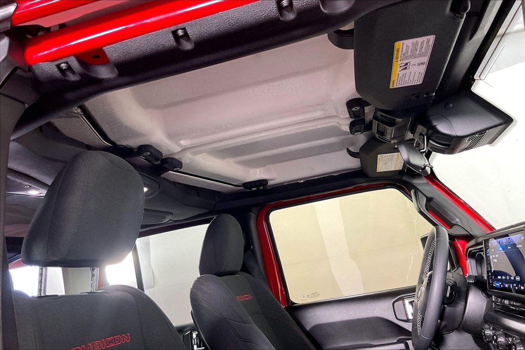 Used 2025 Jeep Wrangler Unlimited Rubicon AWD/4WD image 19