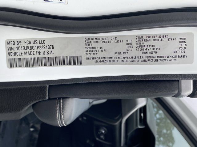 Used 2023 Jeep Grand Cherokee L Limited image 41