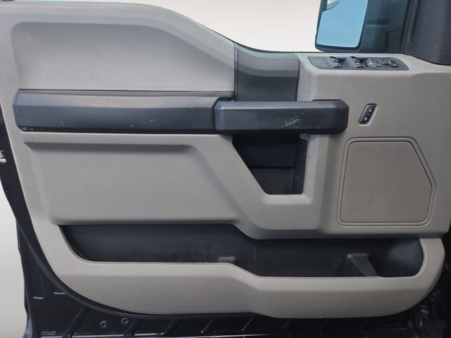 Used 2016 Ford F150 XL w/ Equipment Group 101A Mid RWD image 16