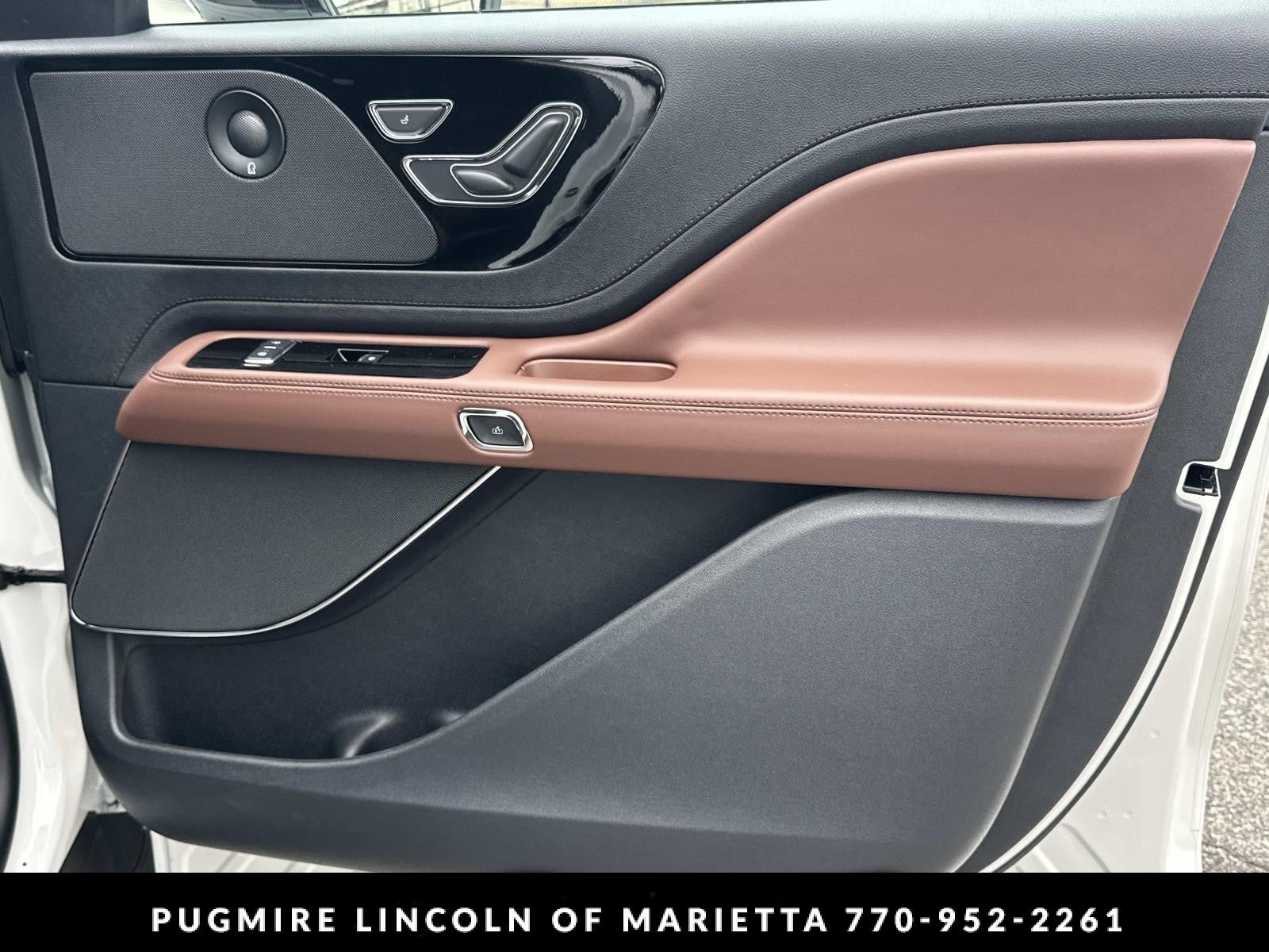 New 2026 Lincoln Aviator Reserve RWD image 14