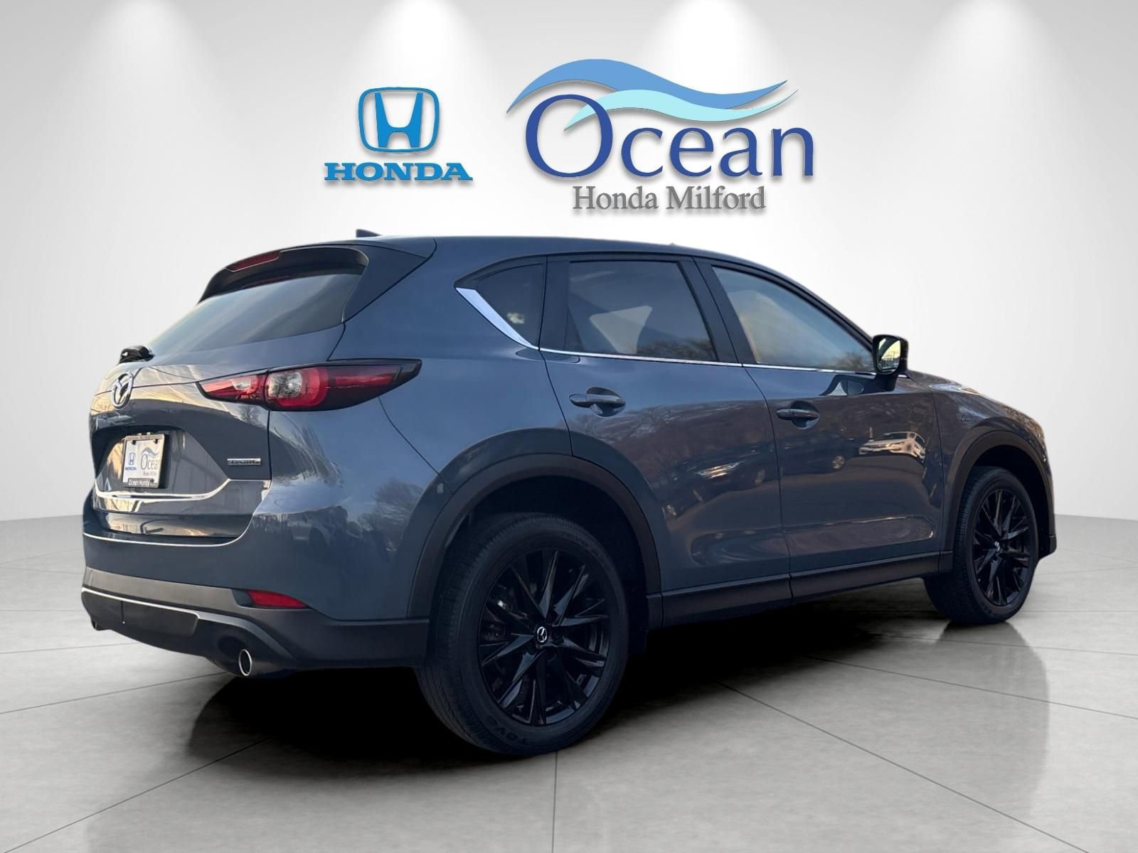 Used 2024 MAZDA CX-5 Carbon Edition AWD/4WD image 3