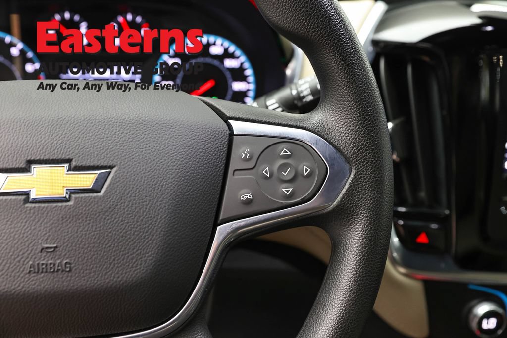 Used 2022 Chevrolet Traverse LS AWD/4WD image 15