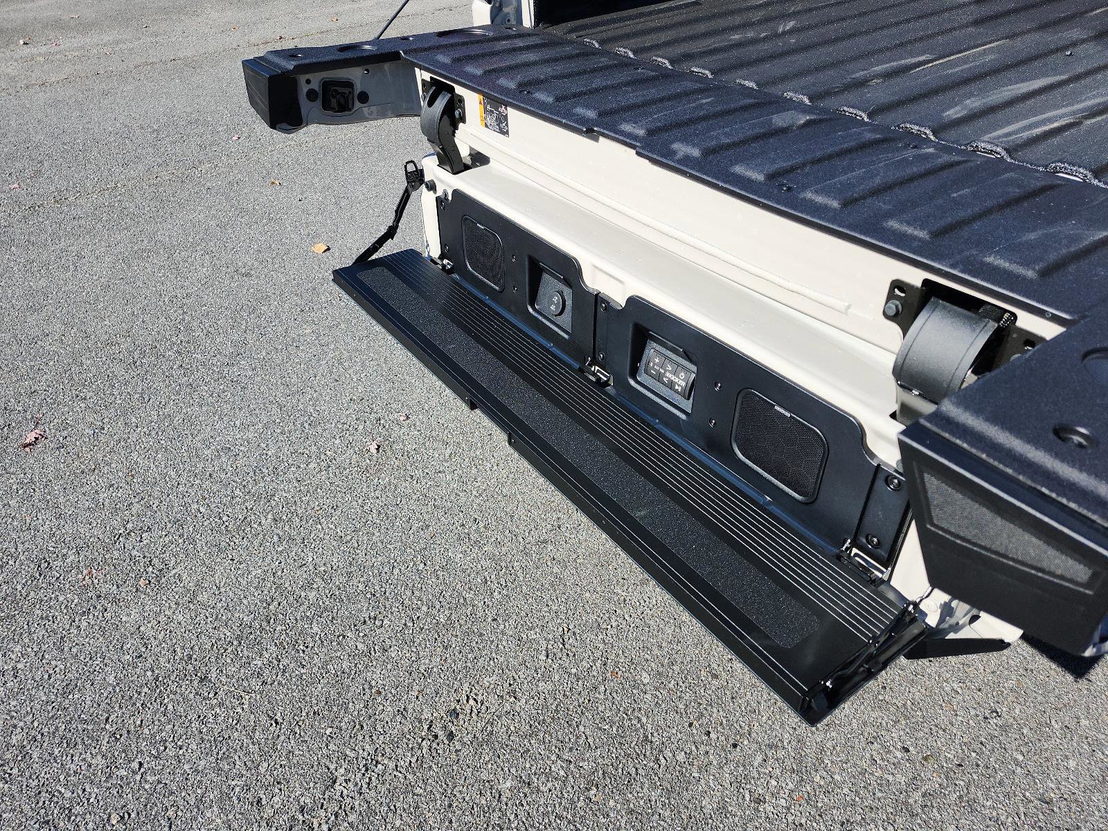New 2026 GMC Sierra 1500 AT4X w/ LPO, Black Badging Package image 10
