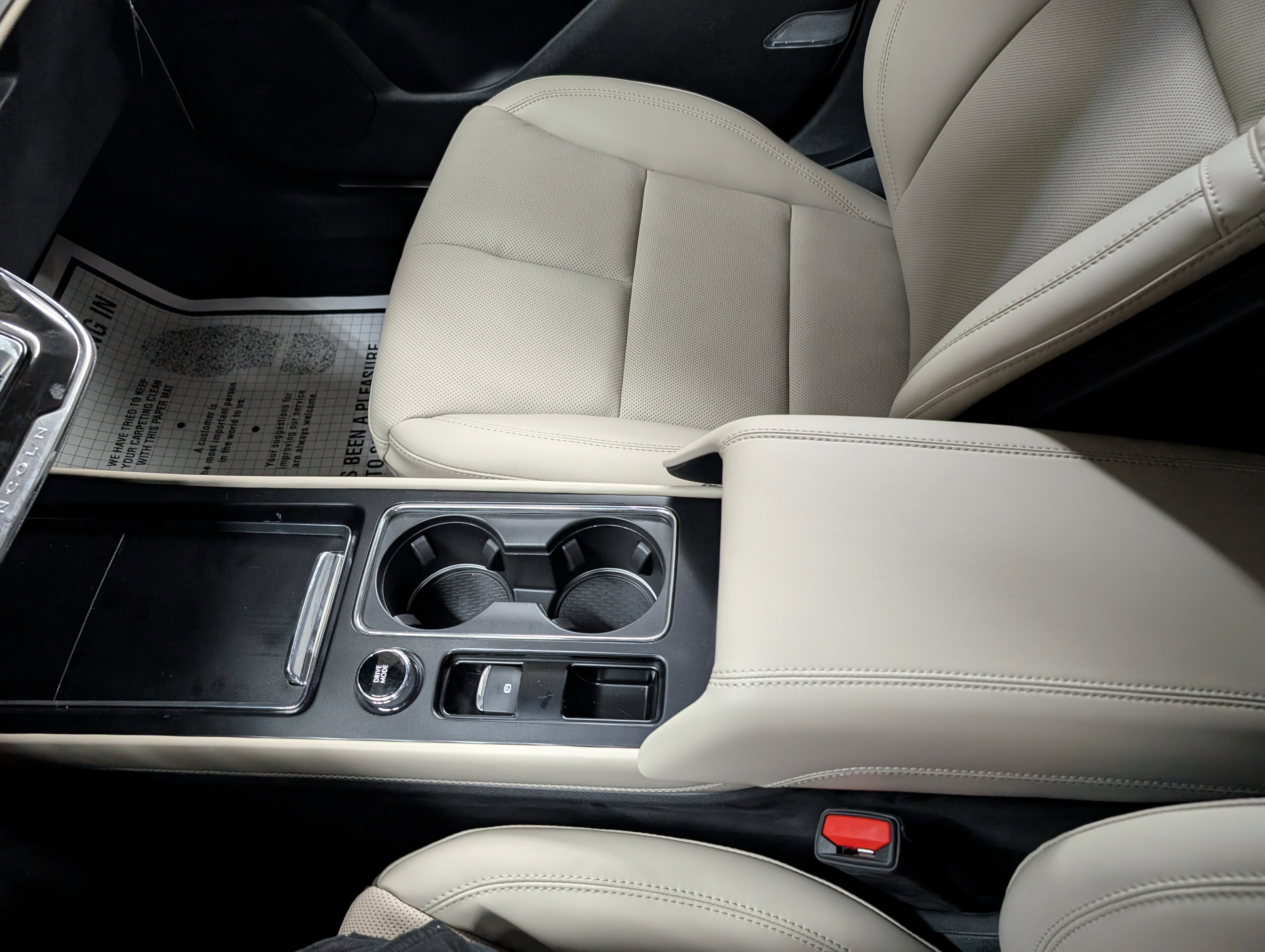 New 2026 Lincoln Corsair Reserve w/ Jet Appearance Package AWD/4WD image 16