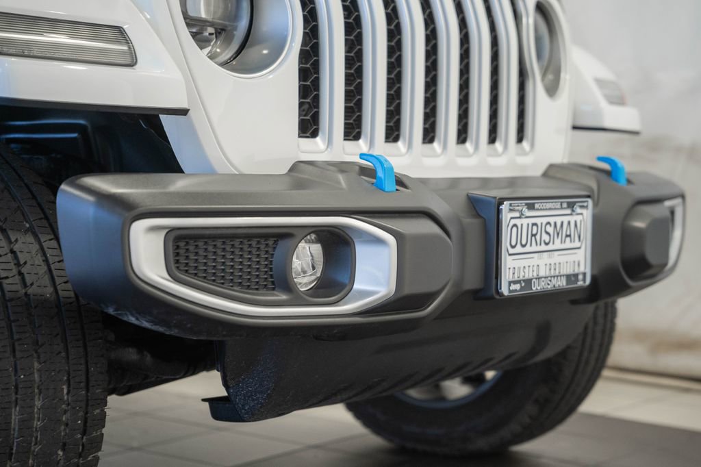 Used 2023 Jeep Wrangler Unlimited Sahara w/ Cold Weather Group AWD/4WD image 14
