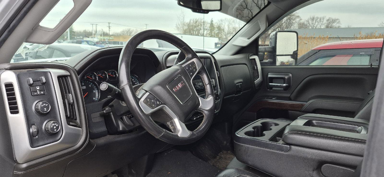 Used 2019 GMC Sierra 2500 SLT w/ Snow Plow Prep Package image 10