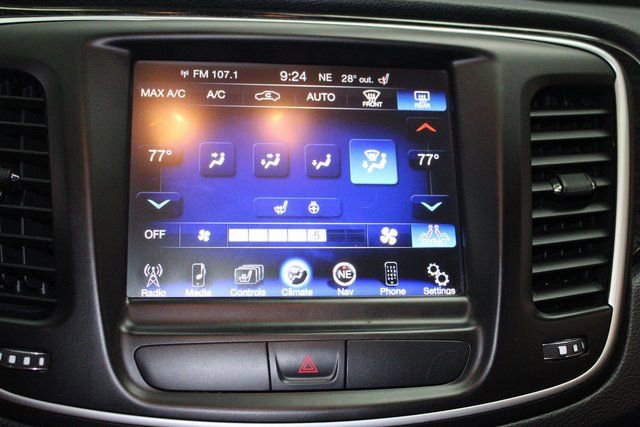 Used 2015 Chrysler 200 C w/ Sun/Sound Group FWD image 23