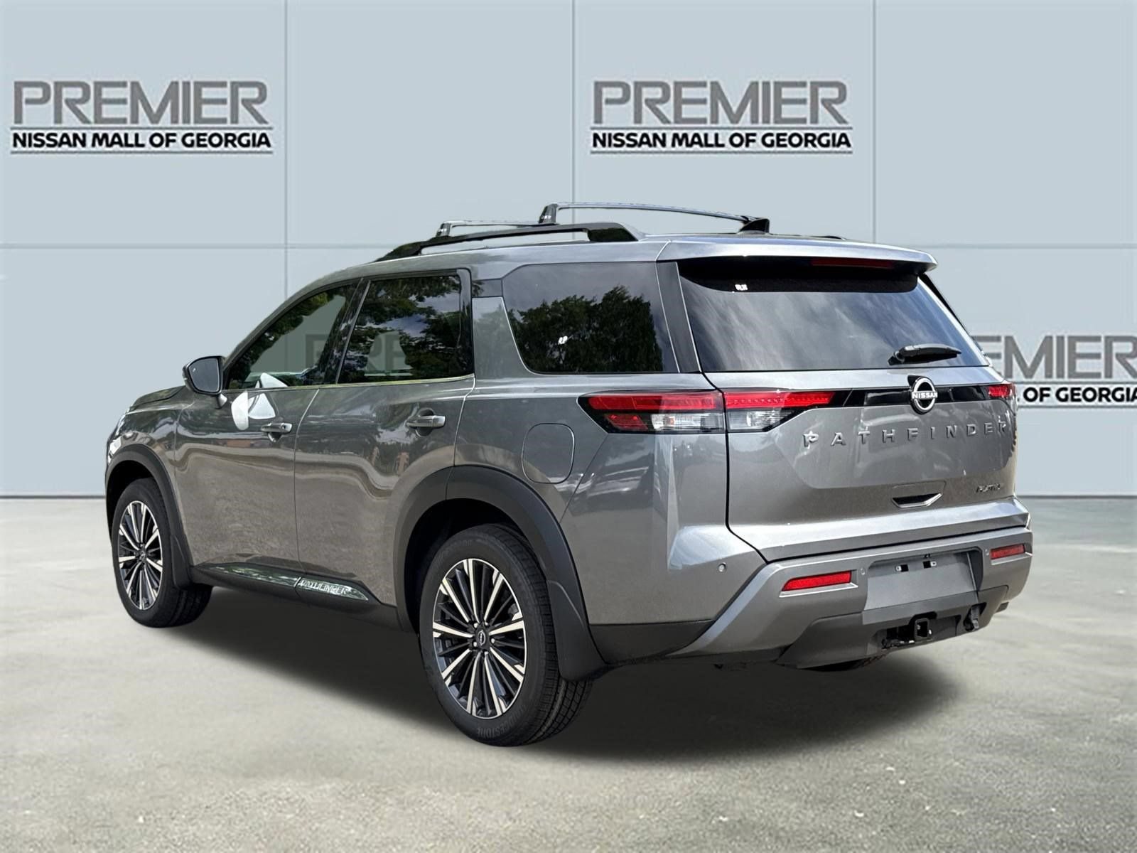 New 2026 Nissan Pathfinder Platinum FWD image 23