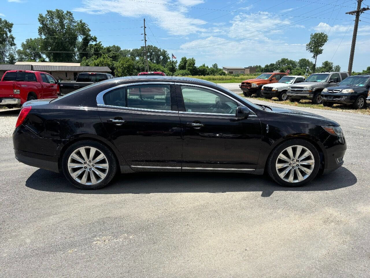 Used 2013 Lincoln MKS AWD image 1