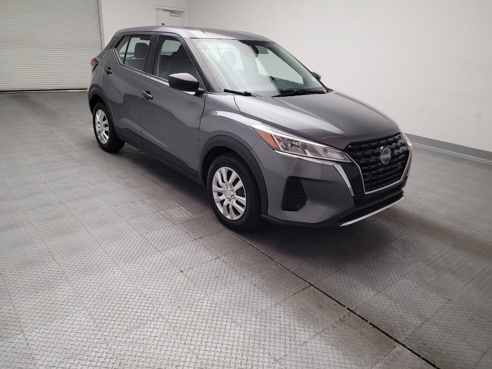 Used 2022 Nissan Kicks S FWD image 11