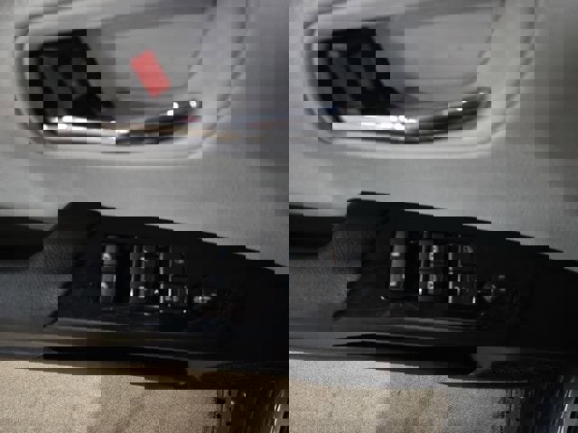 Used 2016 Toyota Prius Three Touring image 17